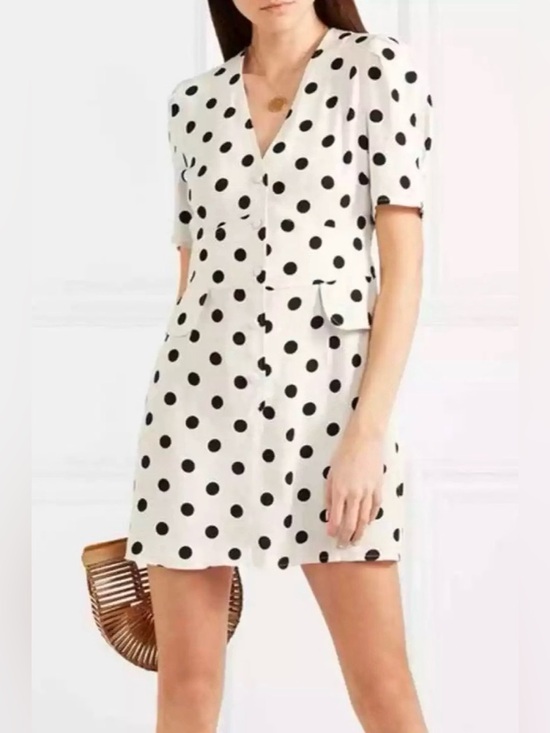 RIXO Dresses & Skirts - RIXO NWT‎ London Dots Laura Button Down Mini Dress Sz L